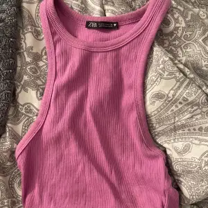 Super snyggt rosa linne från zara, säljs inte längre 