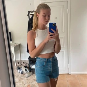 Levi’s shorts - Jättefint skick i storlek 34/xs