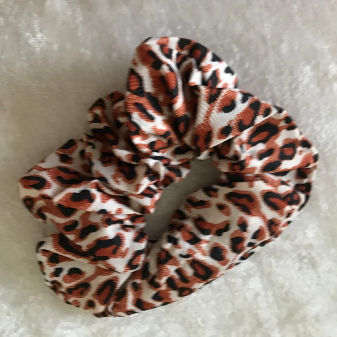 Stora leopard Hårsnoddar  - 90