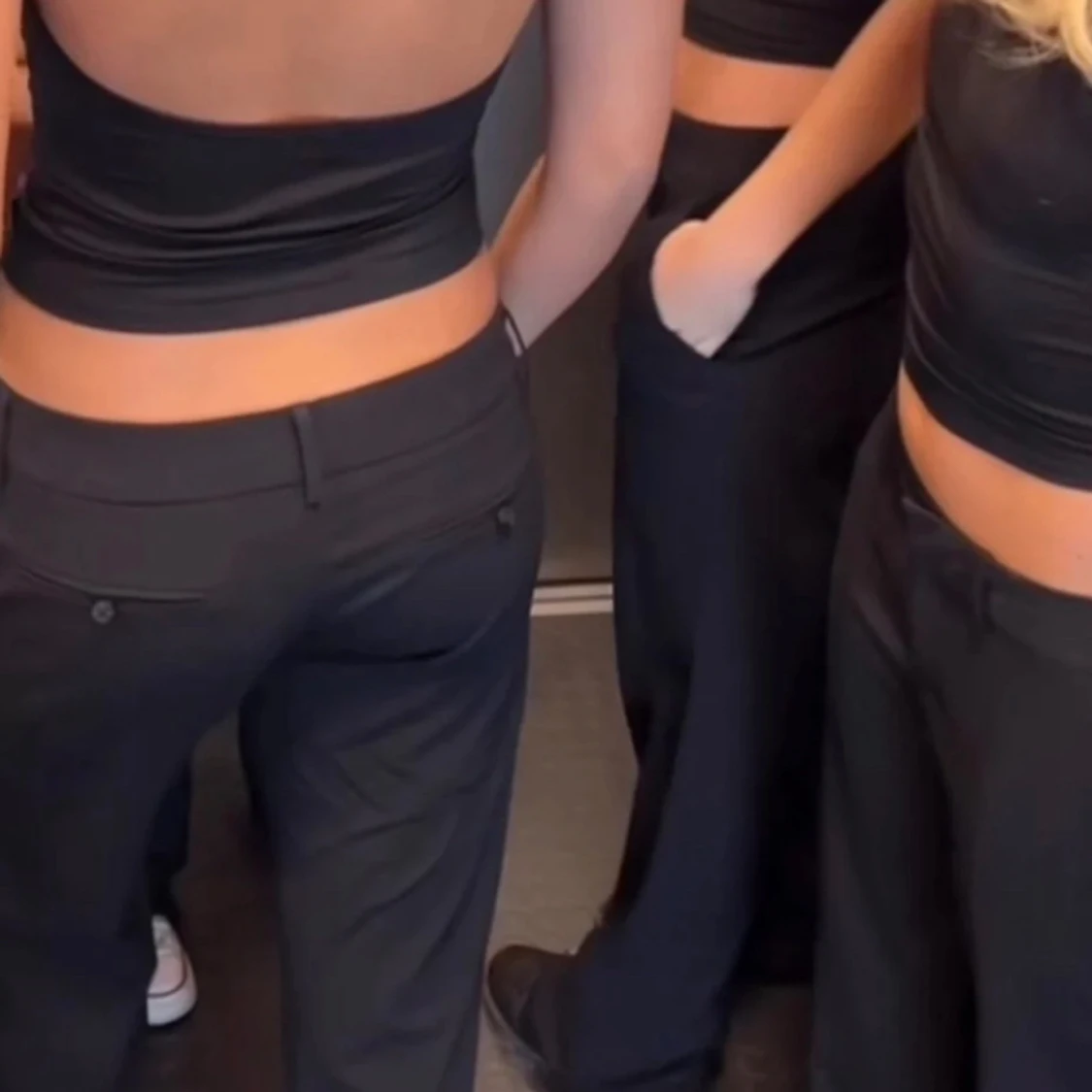 Lågmidjade kostymbyxor