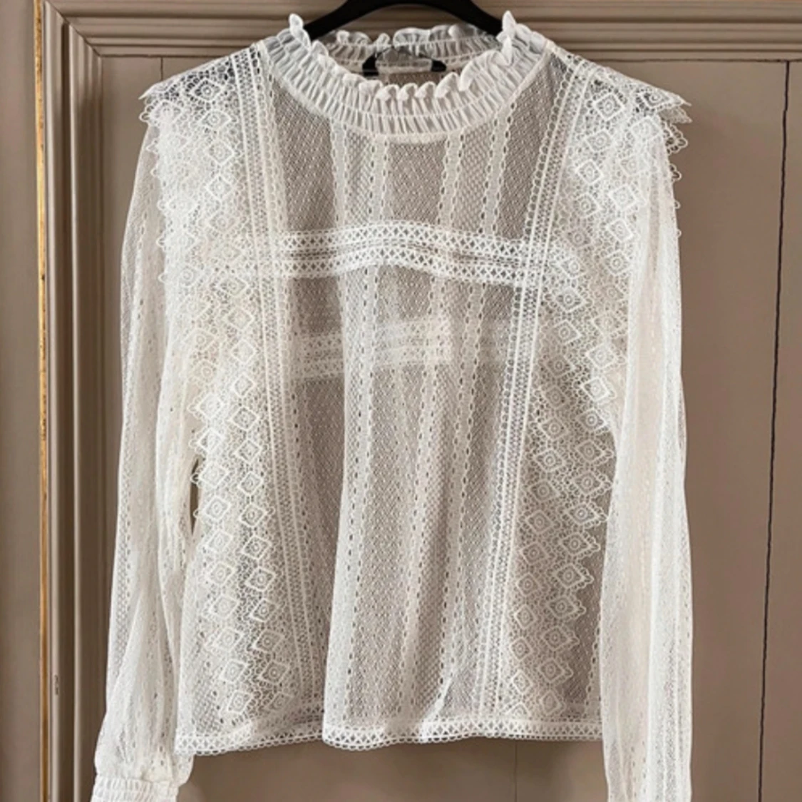 Zara spets genomskinlig blus