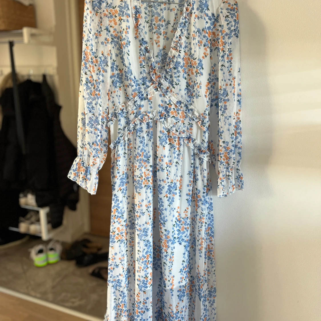 Blommig klänning  - 90