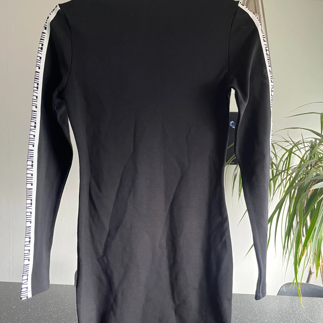 Klänning strlk 36, 60kr - 90