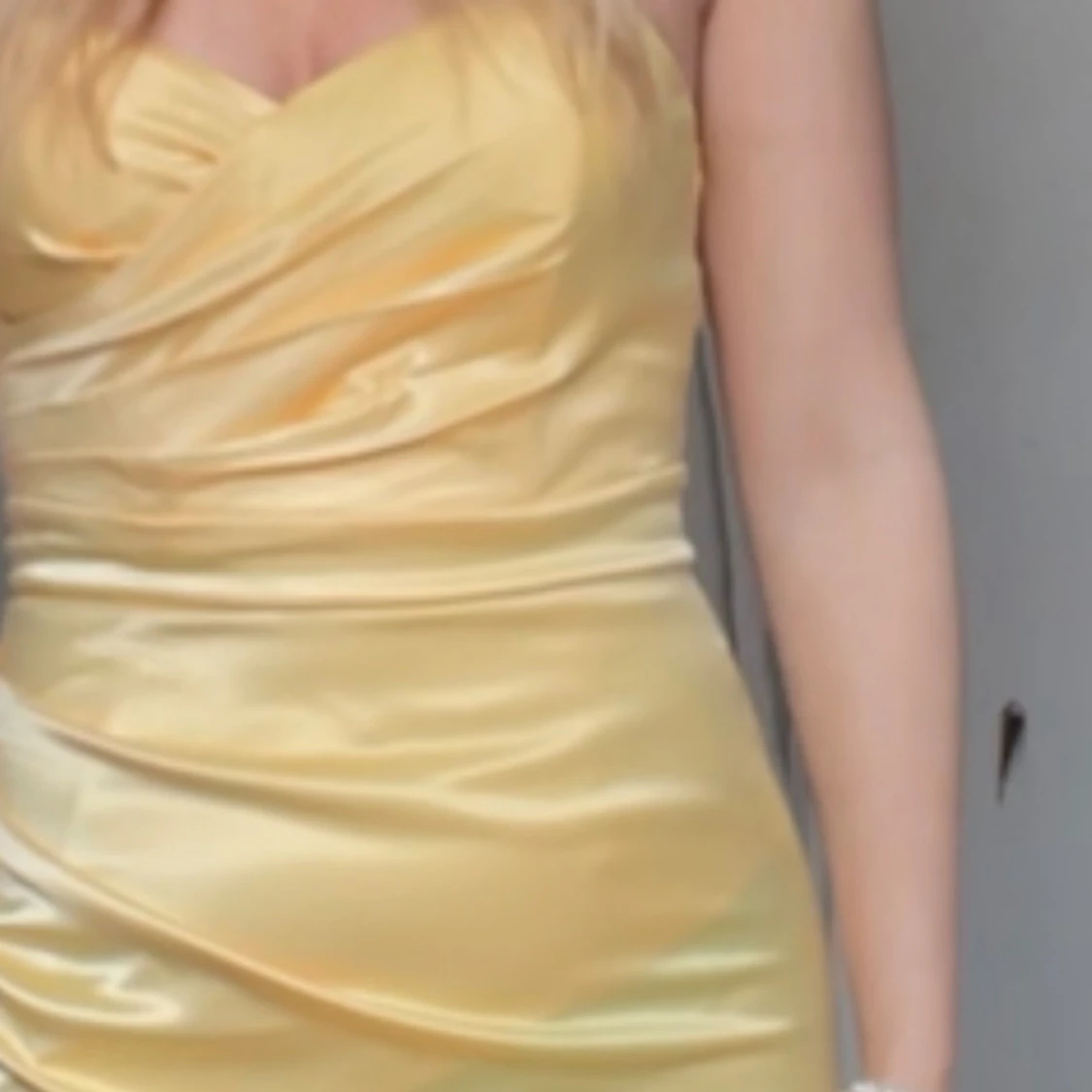 Gul balklänning - 91