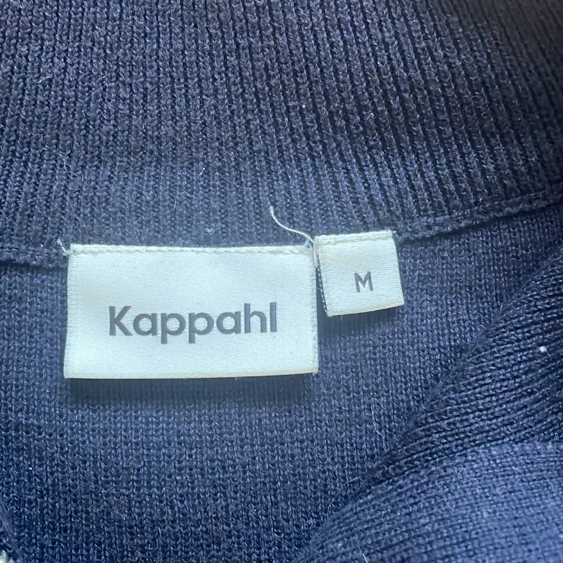 Mörkblå randig tröja  - 92