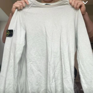 Stone island tröja beige Storlek M - Skick 9/10 