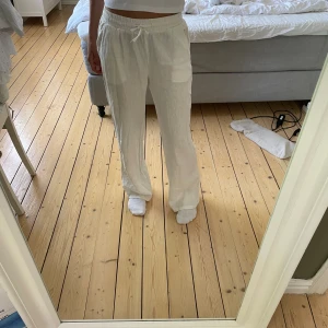 Linnebyxor - Linnebyxor från Lindex💕 perfekta till sommaren☀️