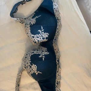 Intimissimi tröja - Använd 2 gånger så den är i bra skick🥰