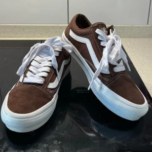 Vans old school - Vans X Nick Michel, as feta. Använda 1 gång, säljes då dom tyvärr är för små. 