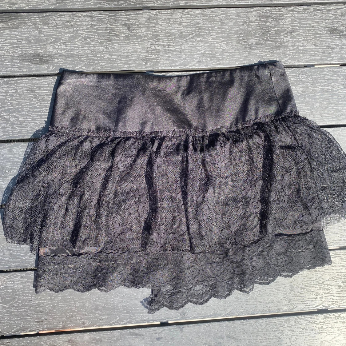 Svart spetskjol  - 92