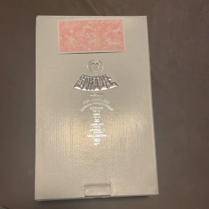 Lebron 20 - Storlek 45 , testad på fåtal träningar, skick 9-9,5/10. Skriv för intresse, priset ej hugget i sten.