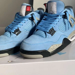 Jordan 4 universiti blue  - Jordan 4 