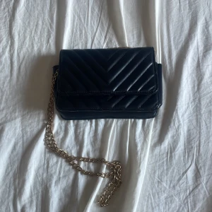 Väska - En handväska. Jättefint skick!💘