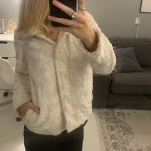 Pälsjacka - Pälsjacka