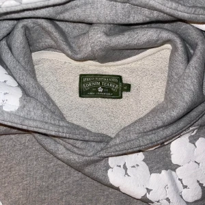 Denim Tears hoodie  - Denim Tears grey wreath hoodie. Very good condition. Price is negotiable