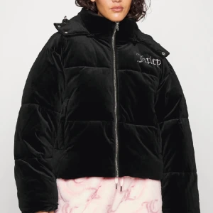 Juicy puffer jacka - Oanvänd pufferjacka från zalando, oanvänd. Oversize