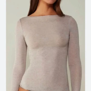 Intimissimi tröja  - Säljer en min fina intimissimi tröja, kom privat för flera bilder 💘