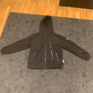 Stone island  - Galen Stone island jacka för bra pris! 