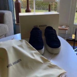 Axel aregato skor - Säljer nu mina axel aregato skor har kvitto och allt 