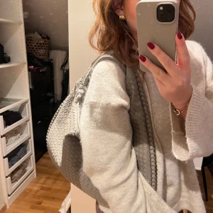 Pitaya bag  - Helt ny väska från det danska märket Pitaya, säljer då jag köpte två i olika färger. Nypris 700kr  