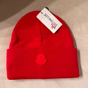 Moncler mössa  - Moncler mössa unisex