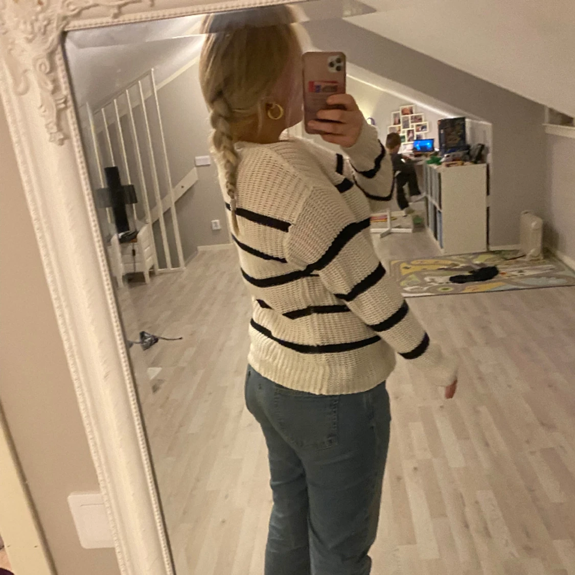 Stickad tröja  - 91