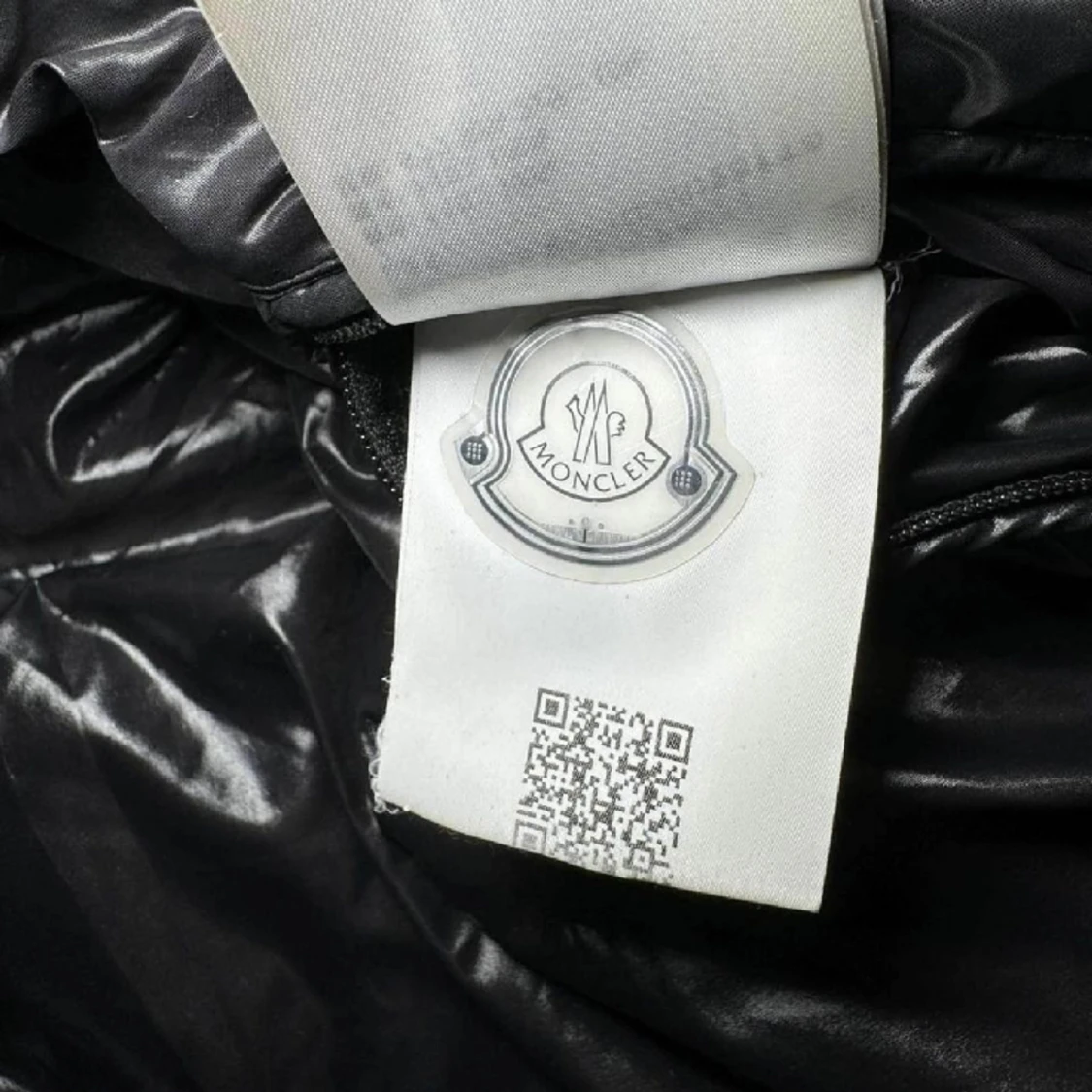 Moncler jacka size 3 (m) - 90