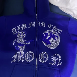 Aim for the moon zip - Storlek s bra kondition