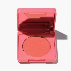 Caia blush  - Säljer denna fina Caia blush i färgen Cake pop som jag fick i julkalendern men tyvärr redan har. Så fin!💕
