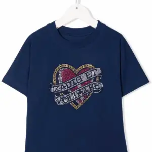 T shirt från zadig Inga defekter Ca storlek xs-s Nypris: 500 kr Bara att skriva för fler bilder/frågor