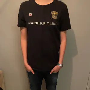 Snygg Morris T-shirt ny pris 599kr mitt pris 250kr. Pris kan diskuteras vid snabb affär 