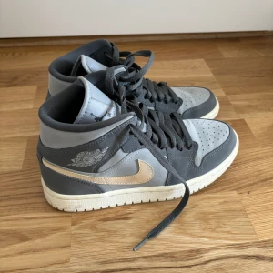 Air Jordan 1 - Använda fåtal gånger så i väldigt bra skick