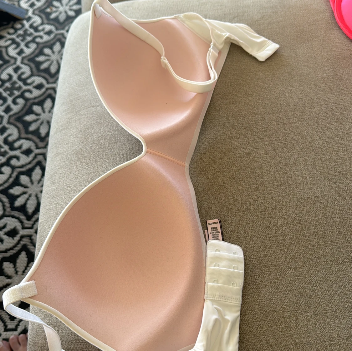 BH Victoria’s secret  - 90