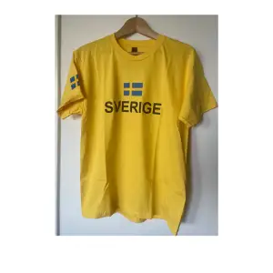 Sommar T-shirt med Sverige flagga 🇸🇪 