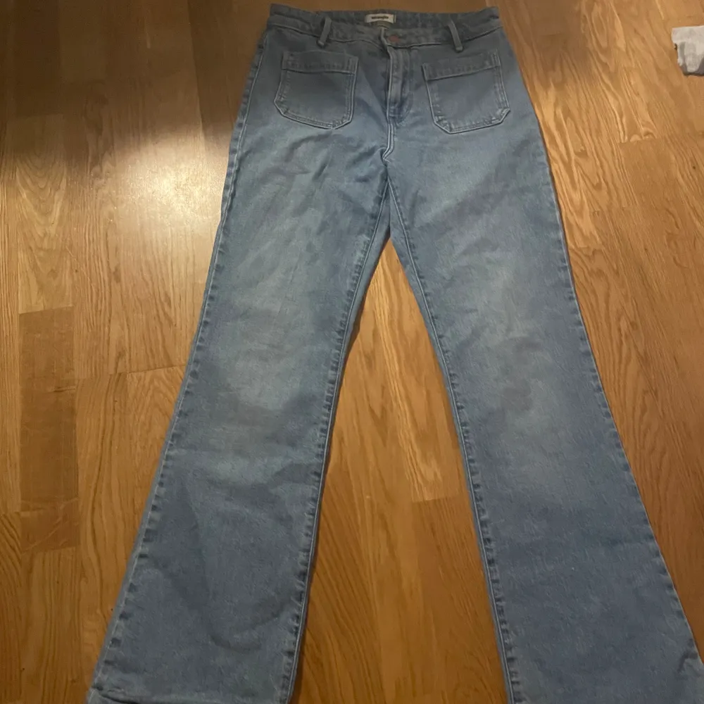 Skit snygga Wrangel jeans som nya Flare w27 L32 skriv om du är intresserad elr har frågor . Jeans & Byxor.