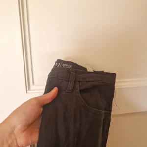 Armani linnebyxor - Armani linnebyxor st 29×32 🤍