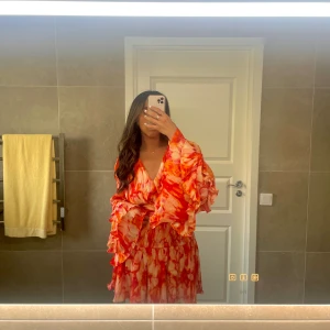 Sommarklänning från sanna jörnvik x NA-KD kollektionen  - Använt två gånger.