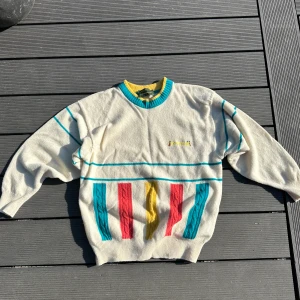 Vintage Knit - lite tokig lite busig, made in scotland & mycket skön ull. sitter M/L på killar