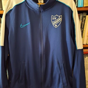 IFK NORRKÖPING tröja m dragkedja  - Xl,  Använd men i ny skick. 