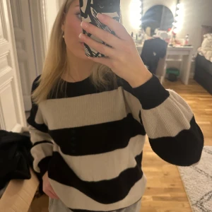 Stickad tröja - Stickad tröja från only