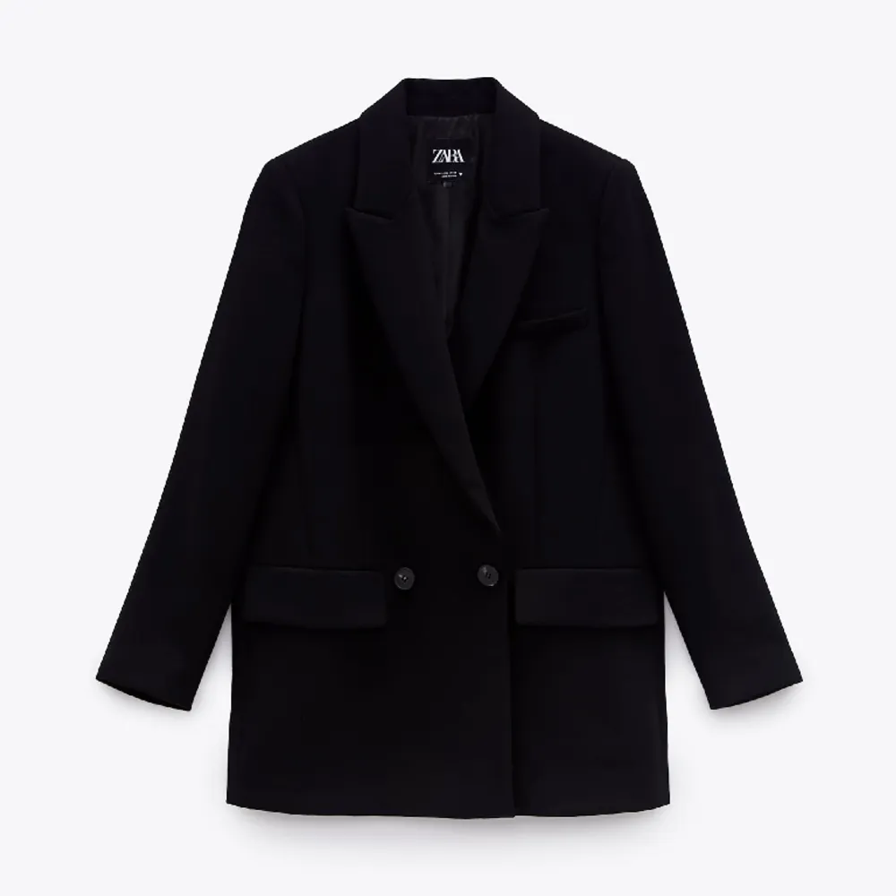 Fint skick!  ”Loose fitting blazer” från Zara i storlek S. Kostymer.