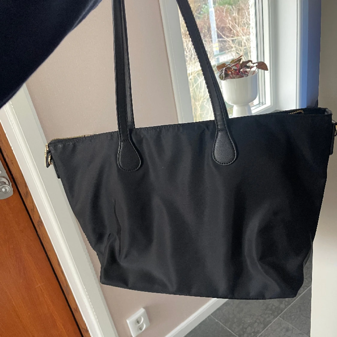 Svart väska - 90