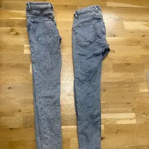 Nya jeans 1: Storlek M 2: Storlek L 