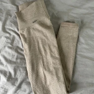 Amin sports tights - Barely used sport tights. Comfy :) 