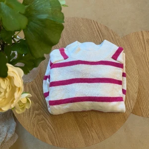 Tröja - Använd men i otroligt bra skick! 