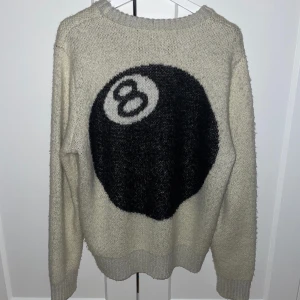 Stussy knitted 8-ball - Stussy 8-ball sweatshirt. Size M.