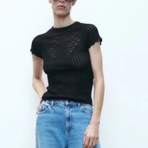 Zara topp - Skriv för egna bilder💞