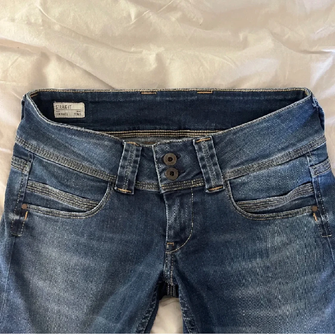 LÅGMIDJADE JEANS - 90