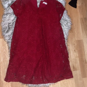 Klänning - Jätte fin julklänning eller bara vanlig klänning. 