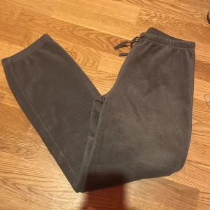Mjuckis byxor  - Helt o använda 